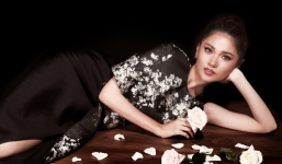 Á hậu Thuỳ Dung khoe vóc dáng mảnh mai trong bộ ảnh mới